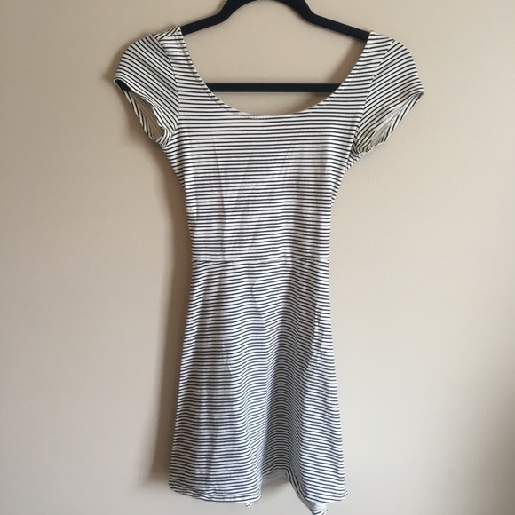 American Eagle Outfitters Dresses & Skirts - American Eagle Striped Dress XXS